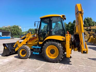 тачка строительная: Экскаватор-погрузчик JCB 3CX год выпуска 2024, - Универсальная
