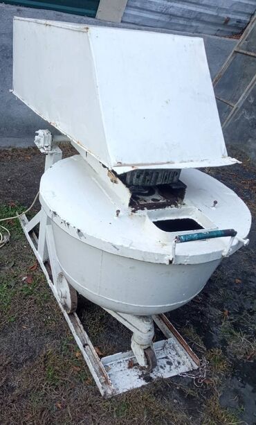 сушилка для фруктов купить в баку: Xəmir yoguran aparat, 220 Volt dan isleyir.
Giymetde razilasmaq olar