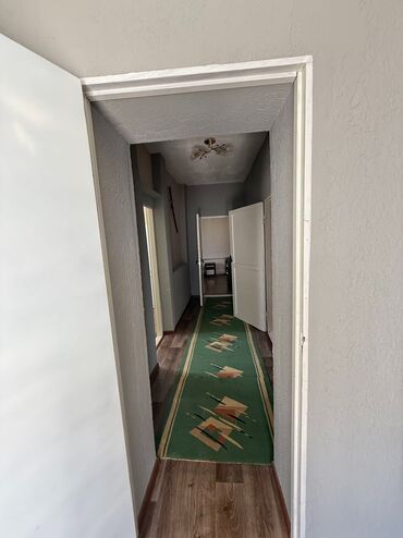 срочно продаю дом ак орго: 86 м², 4 комнаты, Подвал, погреб, Забор, огорожен