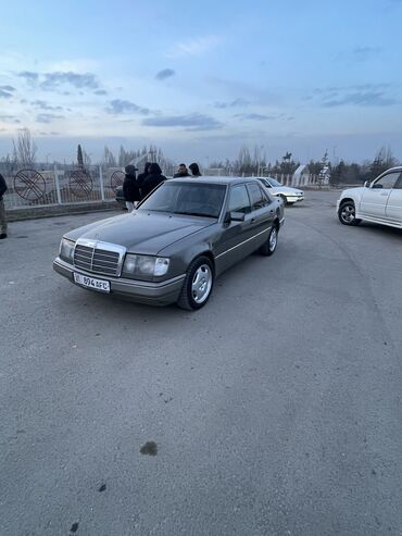 Mercedes-Benz: Mercedes-Benz W124: 1991 г., 2.3 л, Механика, Бензин, Седан