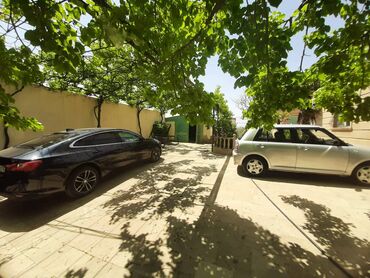 Həyət evləri və villaların satışı: 5 otaqlı, 235 kv. m, Orta təmir — 1