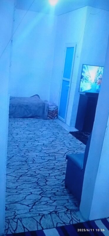 снять домик в горах бишкек: 25 м², 2 комнаты, Парковка, Забор, огорожен