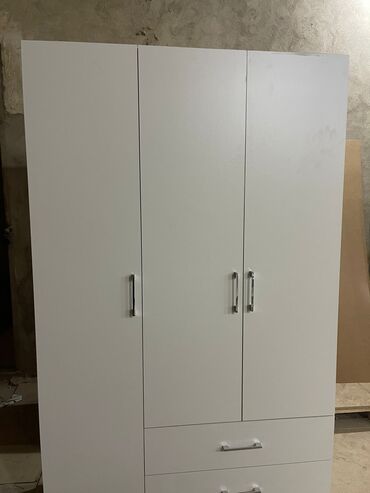 Dolablar: Yeni, Açılan, 3 qapılı Düz dolab, Dolab-asılqan, Rusiya -da lalafo.az — 9 Dolablar: Yeni, Açılan, 3 qapılı Düz dolab, Dolab-asılqan, Rusiya — 9