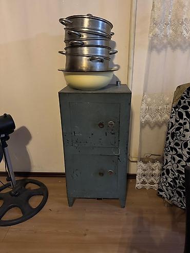 Спальные гарнитуры: Набор мебели для дома: - Шкаф трёхстворчатый с зеркалами: центральная — 1