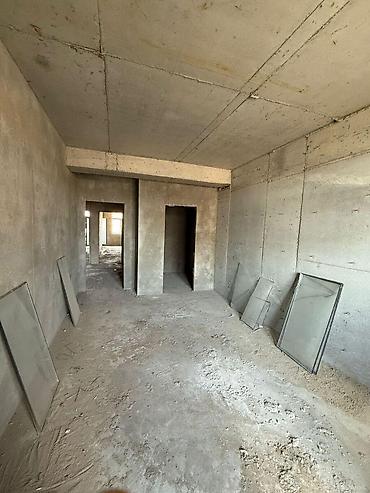3 korona: 3 otaqlı, Yeni tikili, m. Neftçilər, 141 kv. m — 2