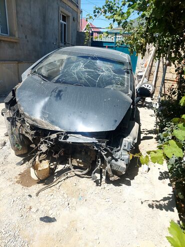 Kia: Kia rio 2011-2015 istenilen ehtiyat hissesi var en munasib qiymedle — 1