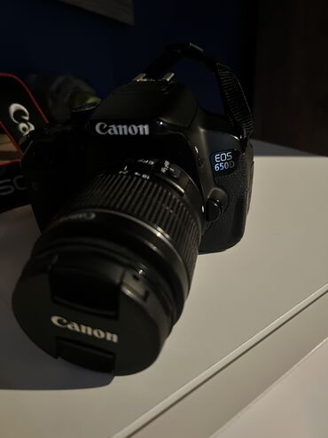 Fotokameralar: Canon 650d. Tam işləkdir