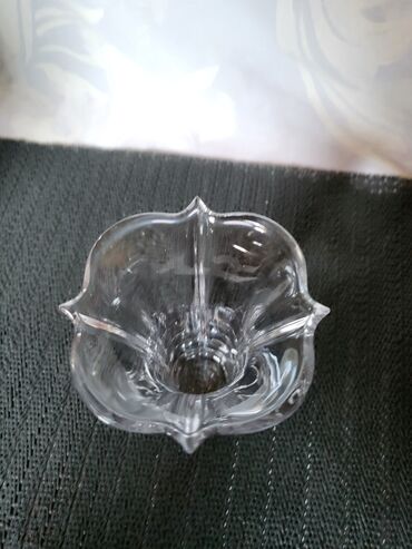 Vaze i saksije: Vaza, Novo na lalafo.rs — 7 Vaze i saksije: Vaza, Novo — 7