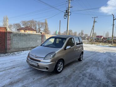 Mazda: Toyota Funcargo: 2000 г., 1.3 л, Автомат, Бензин, Хэтчбэк