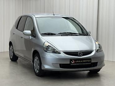 Honda Jazz: 2006 г., 1.4 л, Вариатор, Бензин, Хетчбек