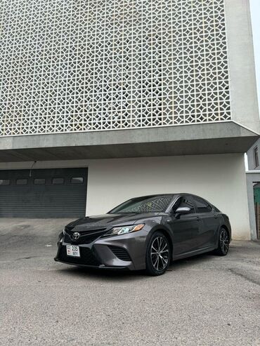 Toyota: Toyota Camry: 2018 г., 2.5 л, Автомат, Бензин, Седан