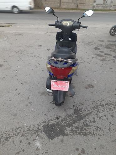 полики для скутера: Скутер Jinling / Suzuki M12 в ярком синем цвете. Компактный городской — 1