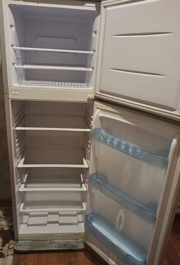 Soyuducular: Ikili kameraya malik soyuducu - Üst kamera: dondurucu bölmə — 3