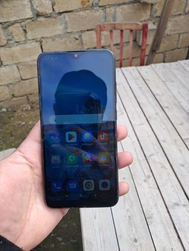 islenmis telefon aliram: Xiaomi rəng - Qara