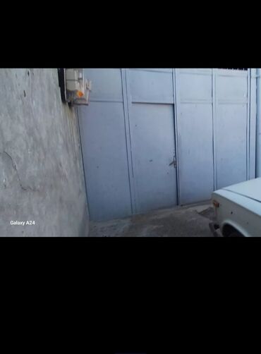 heyet ucun yellencekler: 6 otaqlı, 4 kv. m, Kredit yoxdur, Təmirsiz