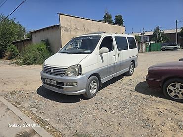 belarus 892 2: Toyota : 1999 г., 3 л, Автомат, Бензин, Минивэн — 2