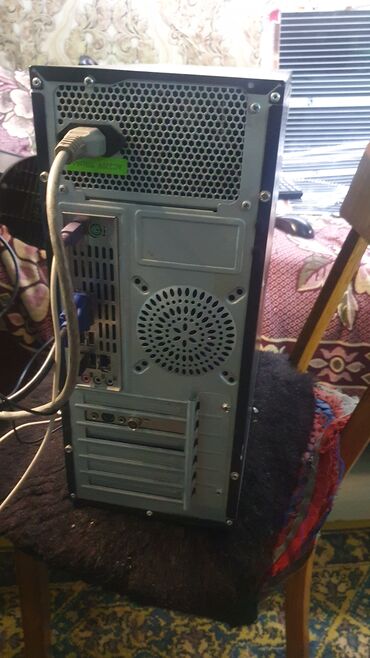 Настольные ПК и рабочие станции: Компьютер, ядер - 2, ОЗУ 2 ГБ, Для несложных задач, Б/у, HDD — 9