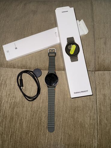 samsun galaxy tab 3 planset qiymeti: Новый, Смарт часы, Samsung, цвет - Зеленый