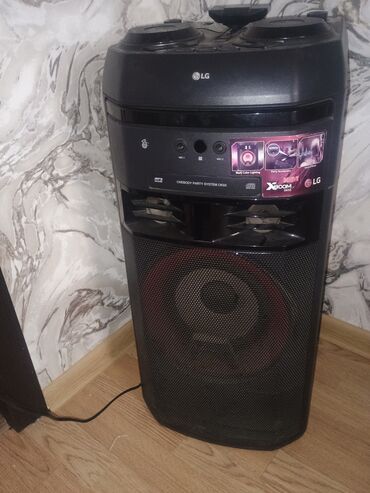 Karaoke: İşlənmiş LG Kolonka, Növ - Akustik, rəng - Qara