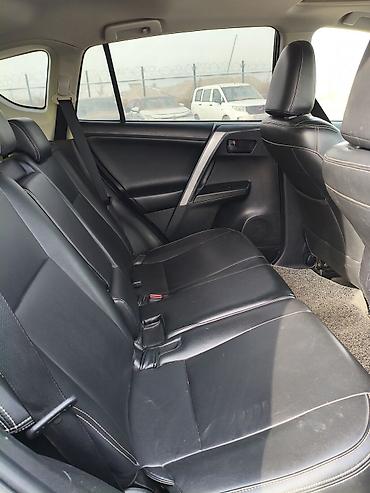 Toyota: Toyota RAV4: 2018 г., 1.8 л, Бензин, Кроссовер — 4