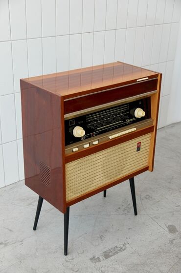 Qrammofon və patefonlar: Sifarişlə Riqonda 102 patefonu yığılır. İdeal vəziyyətdə Rigonda 102 -da lalafo.az — 14 Qrammofon və patefonlar: Sifarişlə Riqonda 102 patefonu yığılır. İdeal vəziyyətdə Rigonda 102 — 14