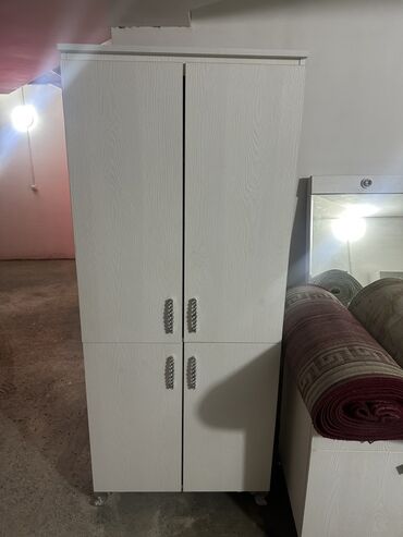 Salon, tibbi mebel dəsti: Gözəllik/saç salonu üçün mebel dəsti Tərkib: - Vizaj masası: geniş — 8