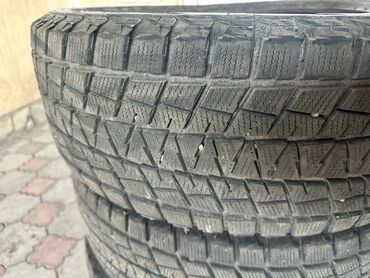 зим газ 12: Продаю зимнюю резину Bridgestone ( Япония ) 265/65/R17 в идеальном