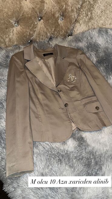 Köynək və bluzalar: Geyimler her biri yeni kimidir olculeri ferqlidir qeyd olunub her — 12