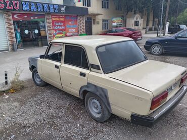 резина на авто: VAZ (LADA) 2107: 1.6 l | 1991 il Sedan