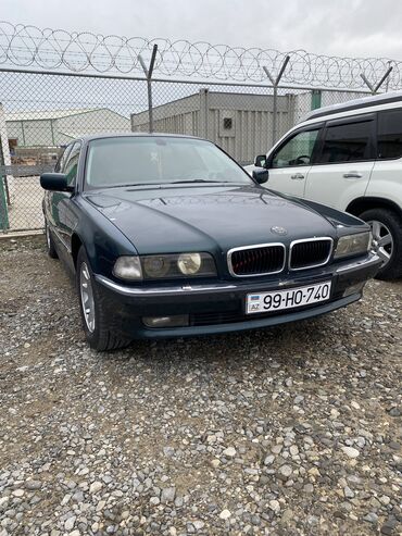 park radar: BMW 7 series: 2.8 l | 1997 il Sedan
