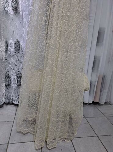 Posteljina: 👌Zavese od debljeg tila sa vezom na njemu, perfektnog kroja i izgleda — 3