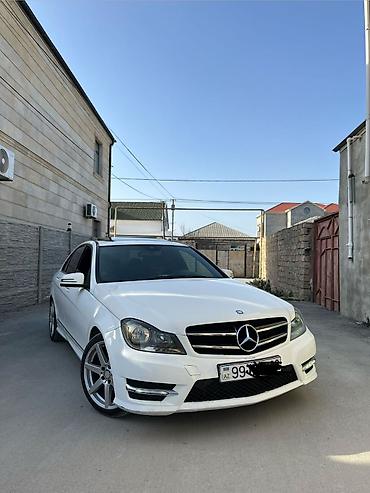 mercedes benz e250: Mercedes-Benz C 250: 1.8 l | 2014 il Sedan — 1