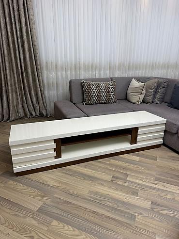 Tv stend
Qiymet 100 azn
Unvan Hezi Aslanov 
SabinaSultan