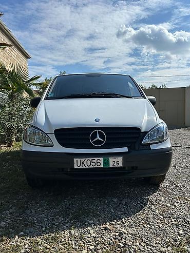 Mercedes-Benz Vito: 2.1 l | 2009 il Van body type