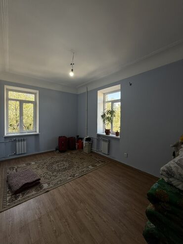 участок под бизнес ак ордо: 2 комнаты, 56 м², Сталинка, Евроремонт