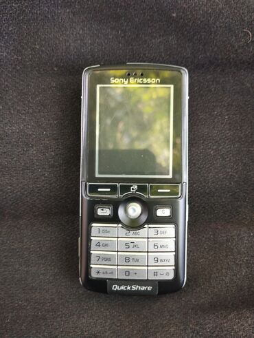 телефон ретро: Sony Ericsson K750i, Б/у, < 2 ГБ, цвет - Серебристый, 1 SIM