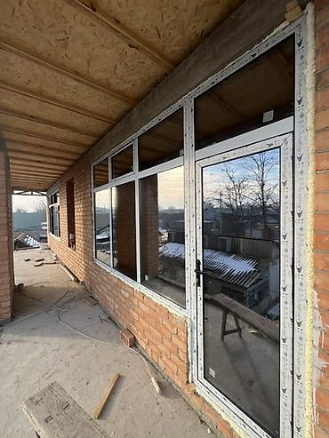 кровля крыша: Панорамные пластиковые окна с дверным блоком на террасу/балкон. - — 2