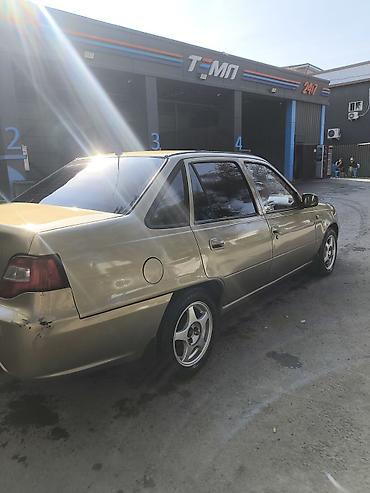 Daewoo: Daewoo Nexia: 2011 г., 1.6 л, Механика, Седан — 2