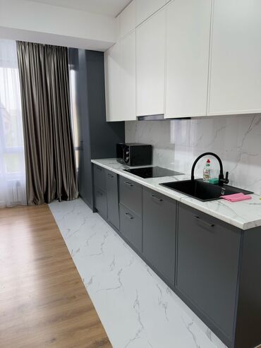 Посуточная аренда квартир: 3 комнаты, Душевая кабина, Постельное белье, Кондиционер — 7