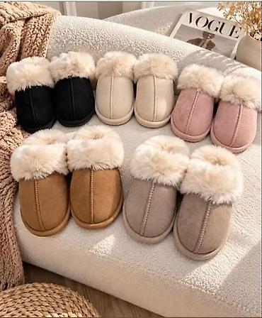 sandale sa niskom petom: Pretople Ugg papuce
Vel: 36-41
Cena: 2000 rsd 🌸 — 4
