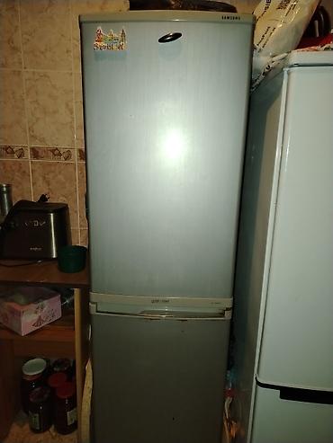 Soyuducular: İşlənmiş 2 qapılı Samsung Soyuducu Satılır, rəng - Boz, Dispenserli — 2