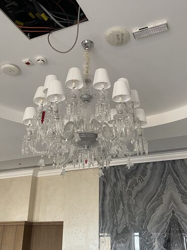 Elektrik işləri: Her növ çılçıraqların profesional şekilde quraşdırılması,evden eve
