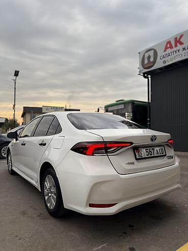 coroll: Toyota Corolla: 2021 г., 1.8 л, Автомат, Гибрид, Седан — 6