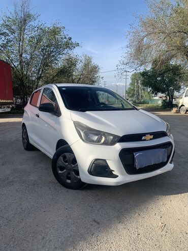 Chevrolet: Chevrolet Spark: 2016 г., 1 л, Вариатор, Бензин, Хэтчбэк