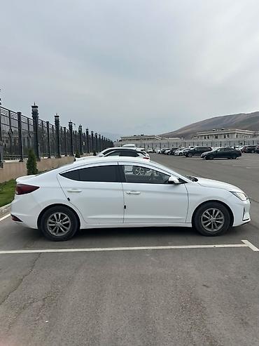 ангельские глазки: Hyundai Avante: 2019 г., 1.6 л, Вариатор, Бензин, Седан — 4