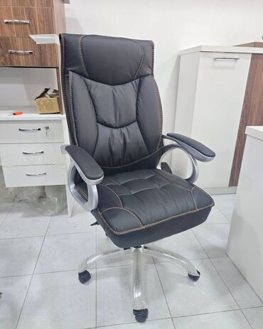 Ofis və oyun kresloları: Yeni, Təkərli, Qolları tənzimlənir, Dəri -da lalafo.az — 20 Ofis və oyun kresloları: Yeni, Təkərli, Qolları tənzimlənir, Dəri — 20