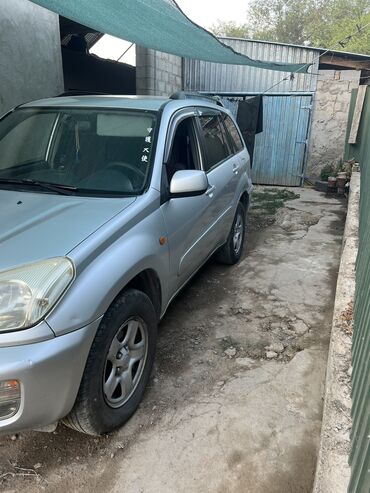 Toyota: Toyota RAV4: 2003 г., 1.8 л, Механика, Бензин, Кроссовер — 2