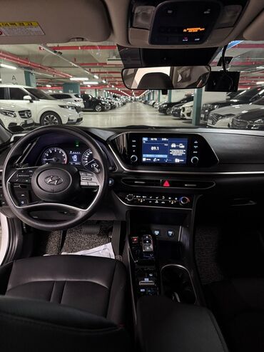 Hyundai: Hyundai Sonata: 2019 г., 2 л, Автомат, Газ, Седан — 10