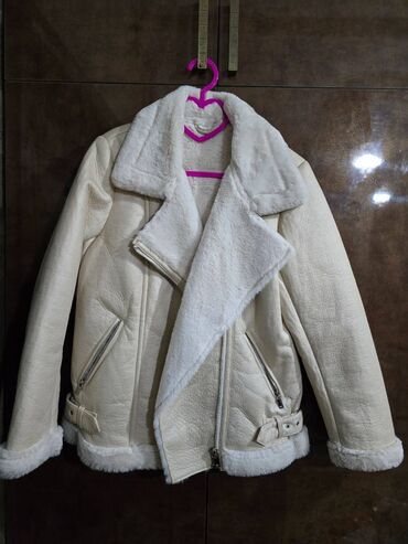 Pencəklər: M/l ölçü. Yeni