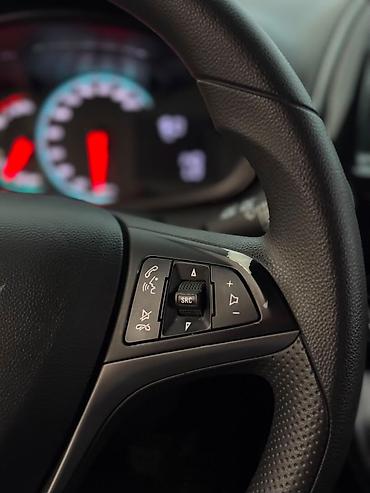 продаю спарк: Chevrolet Spark: 2019 г., 1 л, Вариатор, Бензин, Хэтчбэк — 4